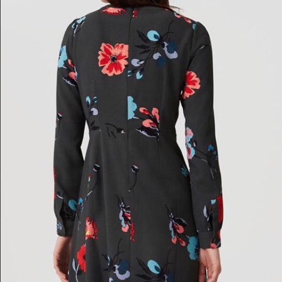 ⭐️HP⭐️ NWT LOFT Floral Shirt Dress Bottle Green - Picture 2 of 8